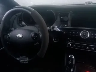 KIA Quoris 2013 года выпуска. VIN XWELU412BD0000212.
