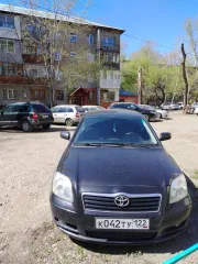 Toyota Avensis 2003 года выпуска, VIN SB1BR56L30E020702