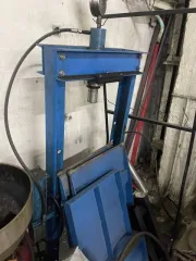 Оборудование Иркутск Товарно-материальные ценности ТМЦ согласно списка.