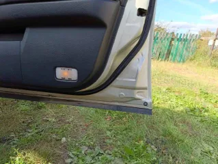 NISSAN TEANA 2007 Nissan Teana, 2007 года, 173 лс, 250000 км, АКПП Автомобиль марки НИССАН ТЕАНА 2.3, 2007 года выпуска, (VIN) JN1BAUJ31U0305586. Сочится масло из под прокладки клапанной крышки, расположенной под коллектором. Остальные недостатки на фото. Со слов Должника машина в родной краске…