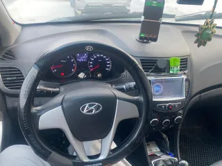 Hyundai Solaris 2011 года выпуска, VIN Z94CT41CABR038194.