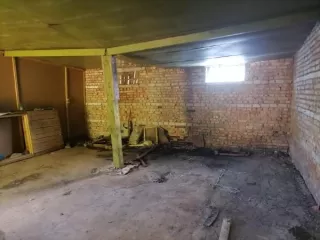Земельный участок общей площадью 61 кв. м. с кадастровым номером 60:08:0010358:15, РНФИ П11600002873, с расположенным на нем объектом недвижимого имущества – гараж площадью 52,9 кв. м. с кадастровым номером 60:08:0053702:115, РНФИ П12540004129, по адресу: Псковская область, Локнянский р-н, ГП…