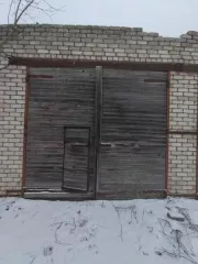 Нежилое помещение (гараж), Тверская область, м/о Фировский, пгт Фирово, улица Комсомольская, дом 5, площадь 90,9 кв.м, 1 этаж, пом. №1 Нежилое помещение (гараж), Тверская область, м/о Фировский, пгт Фирово, улица Комсомольская, дом 5, площадь 90,9 кв.м, 1 этаж, пом. №1 
Общая площадь: 90.9 
