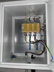 Жилой дом 126.5 м² и участок 1000 м² в Надеждинском районе по адресу: Приморский край, п. Соловей Ключ, ул. Волгоградская, 15. Земельный участок забором не огорожен, кроме дома на участке ничего нет. Жилой дом в недостроенном состоянии, возведены стены, крыша, установлены стеклопакеты, проложен…