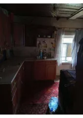 Жилой дом площадью 43.9 кв.м и земельный участок площадью 1615 кв.м. Адрес: Ленинградская область, Бокситогорский район, поселок Заборье, улица Кооперативная, дом 47. Кадастровый номер дома: 47:18:0424001:1356. Кадастровый номер участка: 47:18:0424001:22. Назначение участка: земли населенных…