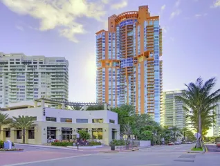 Права требования к Кагановскому Лазарю и Кагановской Элине о возврате в конкурсную массу квартиры по адресу: 300 С Поинте Драйв 3806, Майями Бич, Флорида 33139, США. Основание: определение Арбитражного суда г. Москвы по делу № А40-162033/16-124-271Б от 07.03.2024, суд определил признать…