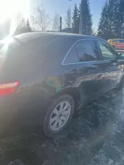 Toyota Camry 2008 года, черный цвет. VIN: JTNBK40K103041419, ПТС: 77 УА 764643, госномер: Х782КХ797. Находится в залоге у Банка ВТБ (ПАО).