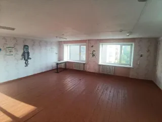 Общежитие 4078,1 кв. м, Алтайский край, г. Рубцовск, б-р Победы, д. 13: здание – общежитие площадью 4078,1 кв. м, кадастровый номер 22:70:021004:1667; земельный участок площадью 2402 кв. м, кадастровый номер 22:70:021004:19. Общая площадь: 4078.1. Кадастровая стоимость: 83984160.5. Кадастровый…