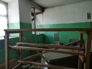 Здание 211,1 кв.м с земельным участком 386 кв.м, Вологодская область. Здание с кадастровым номером 35:26:0402031:529 вместе с земельным участком с кадастровым номером 35:26:0402031:983. Здание, назначение: нежилое, кадастровый номер 35:26:0402031:529, площадью 211,1 кв. м, вместе с земельным…
