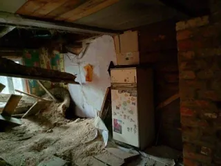 Жилой дом 48,8 кв.м. и земельный участок 1200 кв.м. в Калужской области, Хвастовичский район, д. Теребень, ул. Новая Теребень, д. 11, жилой дом общей площадью 48,8 кв.м. с кадастровым номером 40:23:200301:357, земельный участок общей площадью 1200 кв.м. с кадастровым номером 40:23:200301:128.
