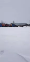 комплекс объектов недвижимости и право аренды земельного участка, состоящий из: имущества, находящегося в залоге ООО «Специализированный лизинговый центр»: Административно бытовой корпус, назначение: нежилое здание, общей площадью 91,5 кв.м. кадастровый номер 86:11:0402001:1435, адрес …