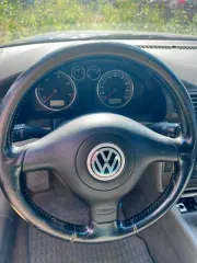 Volkswagen Passat 2001 легковой автомобиль, годные остатки, г.р.з XN26840, VIN WVWZZZ3BZ2E190725, 2001 г.в., синего цвета, объем двигателя 1896 см3, 96 kw, с комплектом ключей (1 шт.).
