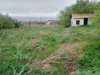 1/4 доли дома 74,3 кв.м и 1/4 доли участка 1883 кв.м, Челябинская область, п Наваринка. 1/4 доля в праве на жилое здание, площадь: 74,3 кв.м., кадастровый номер: 74:01:0804001:442 и 1/4 доля в праве на земельный участок, площадь: 1 883 кв.м., категория земель: Земли населенных пунктов, разрешенное…