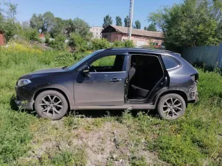 Brilliance V5, 2017 год выпуска, идентификационный  VIN  номер X9WYDBCF0H0000074, черного цвета, модель и номер двигателя ВМ15ТВ F113753, государственный регистрационный знак К 066КН 19 RUS, в технически неисправном состоянии