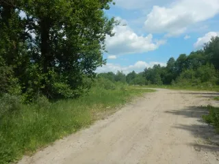 Аренда земли под складскую деятельность, Санкт-Петербург, пос. Понтонный, 4500 кв.м. Аренда земельного участка для целей, не связанных со строительством: Санкт-Петербург, поселок Понтонный, Первомайская улица, участок 11, (напротив дома 30, литера А по Первомайской улице). Цель использования: под…