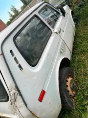 Ваз 2121 1983 автомобиль ваз 2121 белого цвета, г/н х 053ес93, 1983 г.в.,vin xta212100d0287260. Документы отсутствуют.