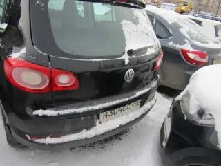 Volkswagen Tiguan, 2011 года выпуска, 150 л.с., пробег 161097 км. Автомобиль легковой, марка: Volkswagen, модель: Tiguan, VIN: XW8ZZZ5NZBG111785, гос. рег. номер: Н304ОС702, год изготовления: 2011.