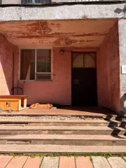 Здание "Зеленый домик", кадастровый номер: 41:02:0010106:745. Право аренды земельного участка с кадастровым номером: 41:02:0010106:564, расположенного по адресу: Камчатский край, г. Вилючинск, ул. Приморская, площадь - 230 кв.м. сроком с 25.10.2019 г. на 49 лет. Договор аренды земельного участка…