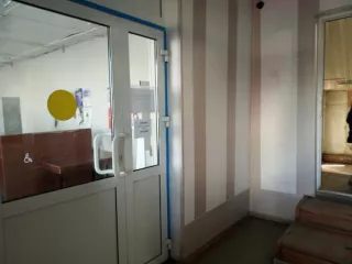 Помещение площадью 27,30 кв.м. адрес (местонахождение) объекта: 646580, Омская обл, с. Усть- Ишим ул., Горького,д. 5/1 Помещение площадью 27,30 кв.м. адрес (местонахождение) объекта: 646580, Омская обл, с. Усть- Ишим ул., Горького,д. 5/1 
Общая площадь: 27.3 
Назначение нежилого помещения…