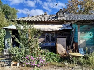 Многоквартирный дом 121.4 кв.м и земельный участок 907 кв.м, Самарская область. Здание, многоквартирный дом площадью 121,4 кв.м с кадастровым номером 63:17:0501003:235, расположенного по адресу: Самарская область, Волжский район, сельское поселение Верхняя Подстепновка, улица Стартовая, дом 1, и…