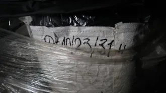 Автомобильные чехлы из искусственной кожи в упаковках с маркировкой "ТМ BRABUS" - 25 шт. (комплектов). №ф-10/23/31 и-78 (78-006164-1) прямое назначение. Имущество продается в том виде, в каком оно есть, и в случае продажи возврату/обмену не подлежит. За скрытые дефекты имущества Продавец…