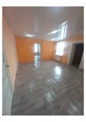 Дом блокированной застройки 64,6 кв.м. и земельный участок 1900 кв.м. в Челябинской обл. Дом блокированной застройки, площадью: 64,6 кв., с кадастровым номером: 74:06:1805044:34, расположенный на земельном участке, площадью: 1900 кв.м., с кадастровым номером: 74:06:1805044:9. Адрес: Российская…