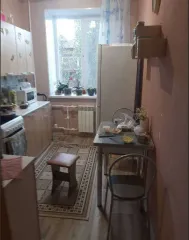 Доля квартиры 49,1 кв. м в Свердловской области. 1/3 доля квартиры, площадь 49,1 кв. м, назначение: жилое, этаж: 2. Адрес: Россия, Свердловская область, г. Нижний Тагил, ул. Землячки, д. 10, кв. 12. Кадастровый номер: 66:56:0000000:14868.