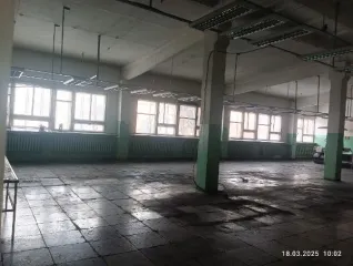 Нежилое помещение 646.8 кв.м, Свердловская область, г. Нижняя Тура, ул. Скорынина, д. 17. Помещение № 1, назначение: нежилое; площадь - 646,8 кв.м.; этаж: 1; кадастровый номер 66:17:0809003:1176. Технические характеристики: этажность здания - 1, год постройки - 1969, площадь - 646,8 кв.м…