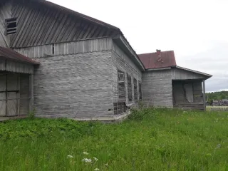 Клуб и земельный участок, 186,1 кв.м., Вологодская область - здание, нежилое, наименование: клуб, кадастровый номер 35:17:0409009:148 по адресу: Вологодская область, Кичменгско-Городецкий район, п.Гаражи, д.б/н, площадь 186,1 кв.м., - земельный участок, кадастровый номер 35:17:0409009:118 по…