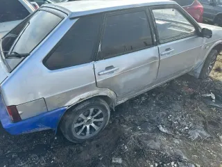 ВАЗ 21041 2010 года, госномер В636МО33, VIN XWK210410B0079487, черный цвет, б/у, ключи отсутствуют, ПТС в наличии; ВАЗ 21140 2004 года, госномер О972УХ33, VIN XTA21140043725479, серо-голубой цвет, б/у, документы отсутствуют, ключи отсутствуют; ВАЗ 21140 2006 года, госномер Т867ТР33, VIN…