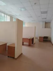 нежилое помещение, находящееся по адресу: г.Каменск-Уральский, ул. Кунавина, д.6, площадь 66,6 кв.м. Помещение с кадастровым номером 66:45:0100241:1637 площадь 66.6 по адресу Свердловская область, г. Каменск-Уральский, ул. Кунавина, д. 6. номера на поэтажном плане: 38-39. Окна выходят во двор…