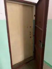 1/6 доли комнаты 9.3 кв.м, г.Глазов, Удмуртия 1/6 доля комнаты в Удмуртии еще 1/6 доля комнаты в Удмуртии еще Комната, назначение: жилое, 2 Этаж, общая площадь 9,3 кв. м., адрес объекта: Удмуртская Республика, г. Глазов, ул. Дзержинского, д. № 4, кв. 7, комн. № 1. Кадастровый номер…