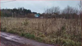 Земельный участок 1000 кв.м. для ИЖС в Кировской области, Кирово-Чепецкий район, деревня Лагуновы. Категория земель: земли населенных пунктов. Разрешенное использование: для индивидуального жилищного строительства. Кадастровый номер: 43:12:420403:193.