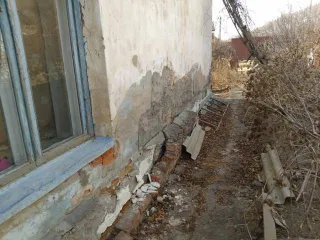 Доля квартиры 34.1 кв.м., Уссурийск. 1/4 доля квартиры в Уссурийске, еще 1/4 доля квартиры в Уссурийске, еще 1/4 доля в квартире, площадь 34.1 кв.м., назначение: Жилое, этаж: 1, адрес: Россия, Приморский край, г. Уссурийск, ул. Известковая, д. 48, кв. 2, кадастровый номер: 25:34:016502:2293