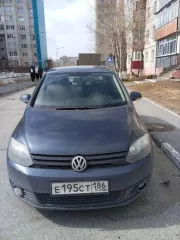 Машина на ходу. Гидрокомпесаторы в двигателе - их нужно менять. Необходимо ТО двигателя, так как пробег почти 300 000. Под замену стойки стабилизации передние. По кузову: заднее левое крыло под покраску. По порогам есть рыжики: около передних дверей в углу и по середине (скапливается снег и вода…