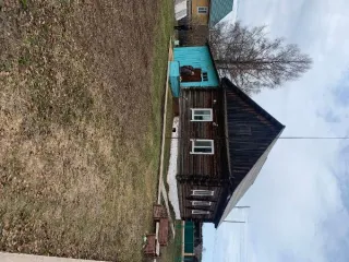 Нежилое здание 59,2 кв.м с земельным участком 2453 кв.м, Пермский край, Кудымкарский м.о. Нежилое здание с кадастровым номером 81:06:2510001:502, общей площадью 59,2 кв.м, земельный участок с кадастровым номером 81:06:2510001:429 общей площадью 2453 кв.м по адресу: Пермский край, Кудымкарский м.о…