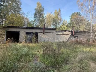 Гараж 190.5 кв.м и земельный участок 1500 кв.м, Ярославская область. Нежилое здание (здание гаража, котельной), назначение: гараж, общей площадью: 190.5 кв. м., этажность: 1, кадастровый номер: 76:03:010101:884, местоположение: Ярославская область, Брейтовский р-н, Севастьянцевский сельский округ…