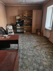 Нежилое здание, 945.8 кв.м, Кемеровская область нежилое здание общей площадью 945,8 кв.м, кадастровый номер: 42:24:0101030:15370, расположенное по адресу: г. Кемерово, ул. Веры Волошиной, 13. Общая площадь: 945.8 Кадастровый номер: 42:24:0101030:15370 Количество этажей : 2