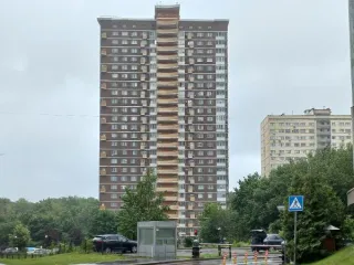 Нежилое помещение по адресу: г. Москва, ул. Херсонская, д. 41, площадью 238,5 кв. м (Цокольный этаж № 0), кадастровый номер: 77:06:0004009:2803. Назначение нежилого помещения: Свободное. Общая площадь: 238.5.