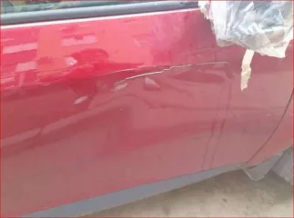 Renault Fluence, 2011 г., госномер Т593ЕВ102, СТС 02 ТР 594494, цвет красный, VIN VF1LZBR0A45077531. Авто на ходу, имеются сколы и царапины, плохая резина, разбито зеркало. ПТС находится в банке. Автомобиль находится в залоге у ПАО Банк ВТБ. Цена 443 650 рублей.