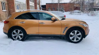 Infiniti FX35 Premium 2009 Легковой автомобиль марка: Infiniti, модель: FX35 Premium, категория ТС: В, год изготовления ТС: 2009, VIN: JN1TANS51U0302270, цвет кузова (кабины, прицепа): золотистый