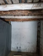 Гараж, площадь 31 кв.м., назначение: нежилое, кадастровый (условный) номер: 33:13:070135:779 и 
Земельный участок под гаражом, площадь 33 кв.м., кадастровый (условный) номер: 33:13:070135:91, 
Адрес (местонахождение): Россия, обл. Владимирская, р-н Петушинский, д. Новое Аннино, д. 22.