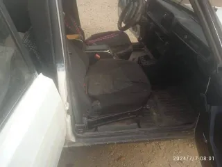 ВАЗ 21043, 1999 года выпуска, VIN XTA210430Y0735889, цвет белый, 68 лс, 150 000 км.