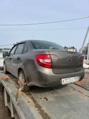 Lada Granta 2016 года, 87 л.с., пробег 168100 км. Цвет золотисто-коричневый, VIN XTA219010H0428144. Автомобиль заводится, на ходу. Имеется вмятина на задней левой двери. Находится в залоге. Местоположение: г. Уфа.