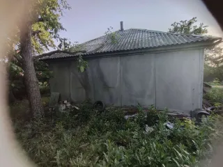 Жилой дом 49,3 кв.м и земельный участок 1500 кв.м, доли ½, Ростовская обл. Жилой дом с кадастровым номером: 61:47:0040401:1015, площадью 49,3 кв.м, по адресу: 347010, Россия, Ростовская обл, Белокалитвинский р-н, п Коксовый, ул Тургенева, 6, размер доли в праве: ½. Земельный участок с кадастровым…