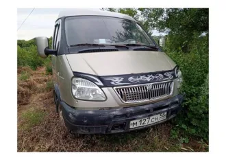 ГАЗ 2752 Соболь 2005 года, цвет антика. VIN X9627520050414197, ПТС 64 РВ 039146, госномер М127СН58. Двигатель бензиновый, модель 40522А, номер 53055776, мощность 140 л.с. (103 кВт). Разрешенная максимальная масса 2800 кг, масса без нагрузки 1970 кг.
