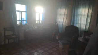 1/2 доли жилого здания 40.8 кв.м и 1/2 доли земельного участка 824 кв.м, Курганская обл 1/2 доли здания, площадь 40.8 кв.м., назначение: жилое, количество этажей: 1, адрес (местонахождение): 641901, Курганская обл, Каргапольский р-н, поселок Майский, ул Есенина, д 9, кадастровый (условный) номер…