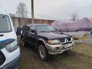 Mitsubishi Pajero 1998, 99 лс, 432271 км, полный привод, легковой автомобиль, марка: МИЦУБИСИ, модель: PADJERO, год изготовления: 1998, цвет: черный, VIN: JMBONK940XP005319, ПТС: 78 ТВ № 049114. Авто в неудовлетворительном состоянии, объект не на ходу. Регистрация перехода права собственности на…