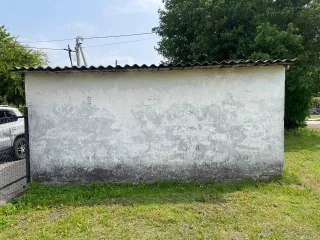 Гараж 28 кв.м и земельный участок 35 +/- 2 кв.м в Калининградской области, г. Мамоново, ул. Жабинского, дом 23. Здание: нежилое, кадастровый номер 39:21:010217:357, 1 этаж, 2000 год постройки. Участок: кадастровый номер 39:21:010217:3, разрешенное использование под существующий гараж, категория…