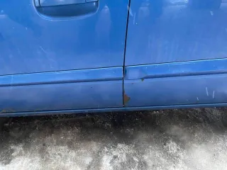 Kia Rio 2010 года, 95 л.с., пробег 218582 км. VIN XWEDH511AA0002458, цвет синий. Номер двигателя G4EE AH330837, тип двигателя бензиновый, мощность 69.9 кВт (95 л.с.), номер кузова XWEDH511AA0002458, снаряженная масса 1580 кг (1244 кг без нагрузки).